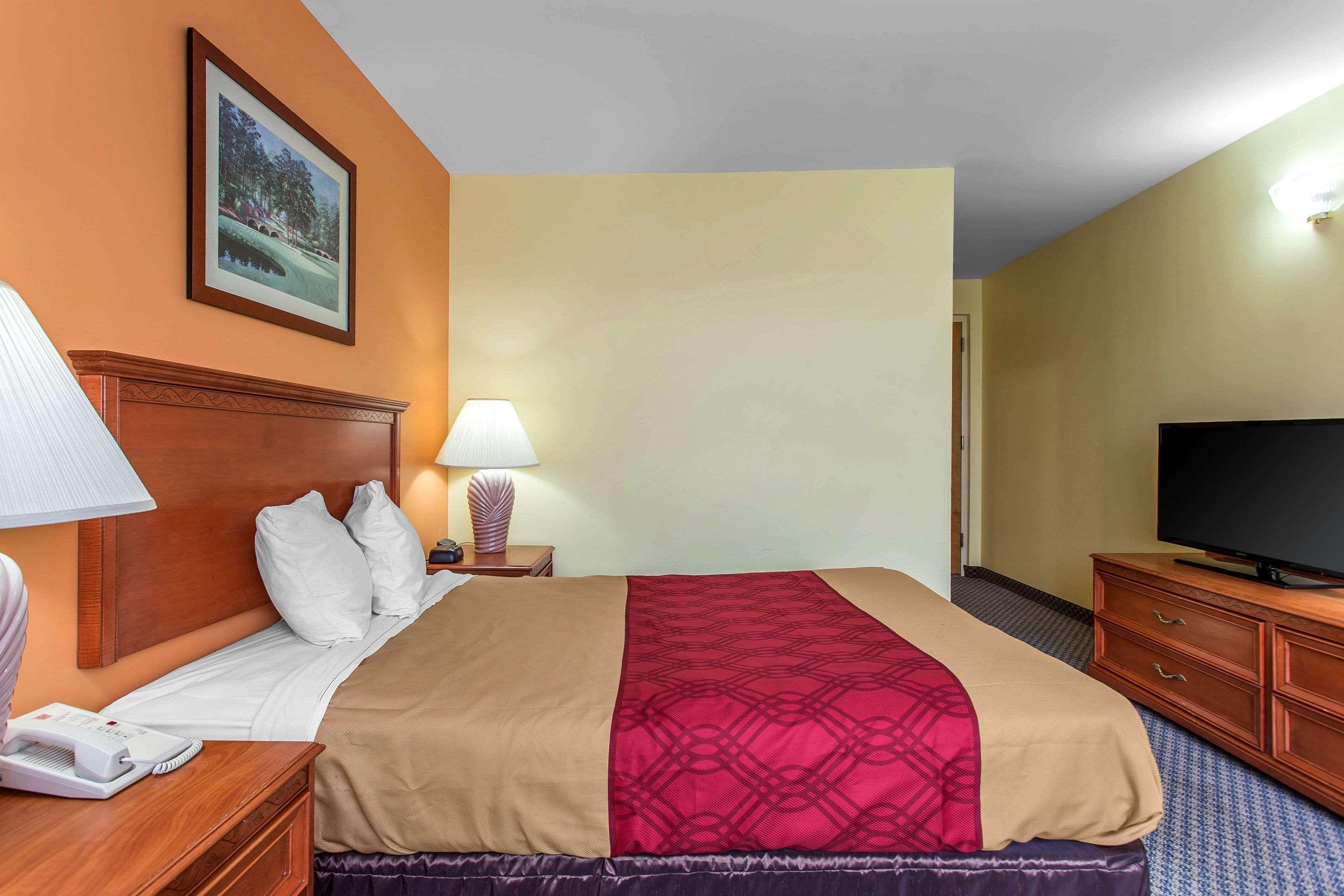 Econo Lodge & Suites Southern Pines Extérieur photo