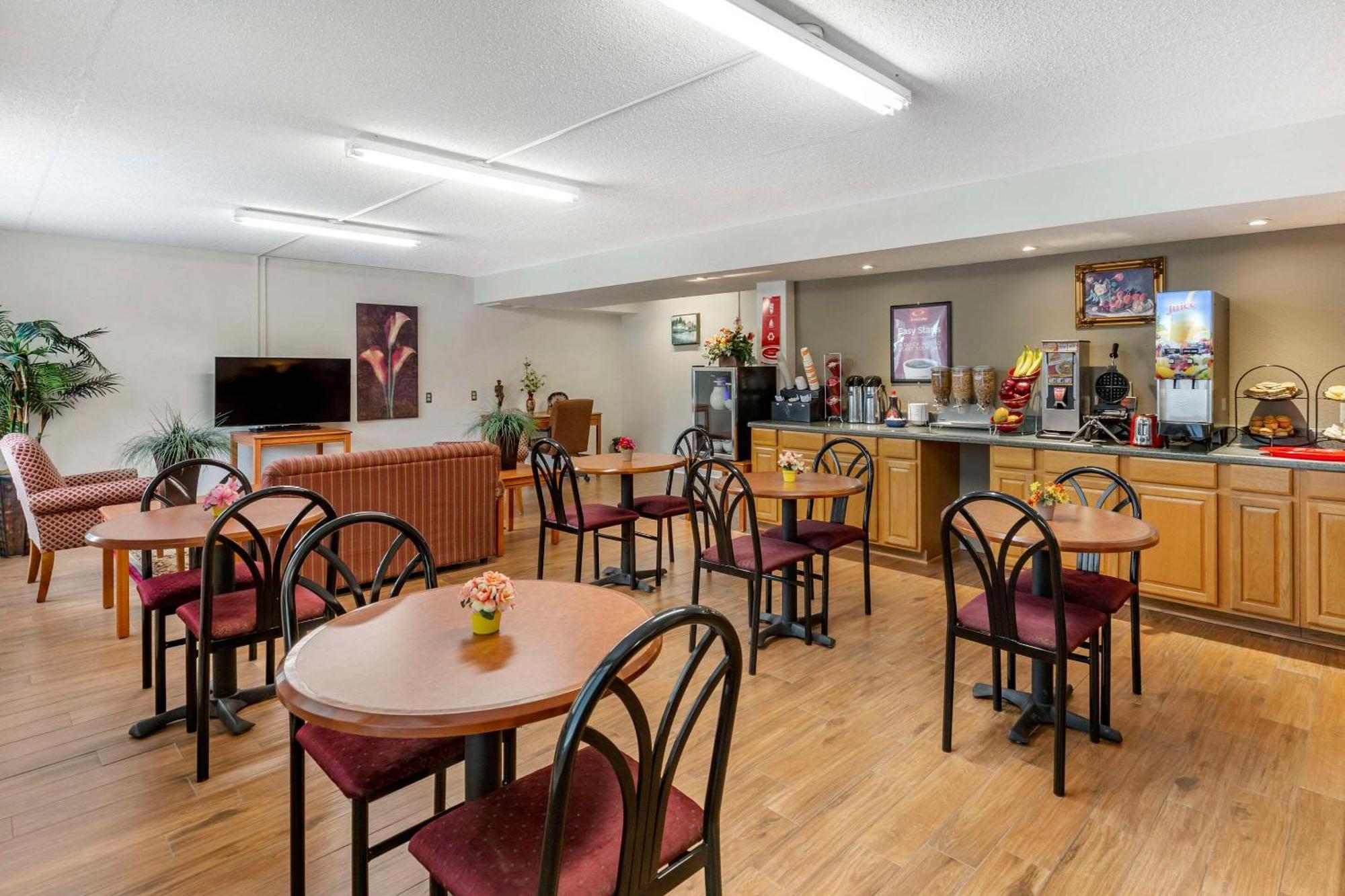 Econo Lodge & Suites Southern Pines Extérieur photo